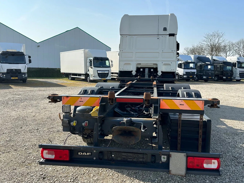 DAF XF 480 XF480.26 FAN. EURO6. 2021. Meesturende achteras!! - Autocarro telaio: foto 4 DAF XF 480 XF480.26 FAN. EURO6. 2021. Meesturende achteras!! - Autocarro telaio: foto 4