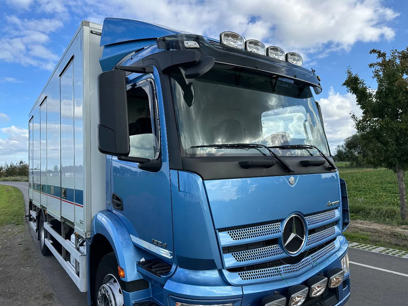 Mercedes-Benz Antos ANTOS 1924L EURO6. 2017. Geisoleerde opbouw 610x244x238 - Autocarro frigorifero: foto 3 Mercedes-Benz Antos ANTOS 1924L EURO6. 2017. Geisoleerde opbouw 610x244x238 - Autocarro frigorifero: foto 3