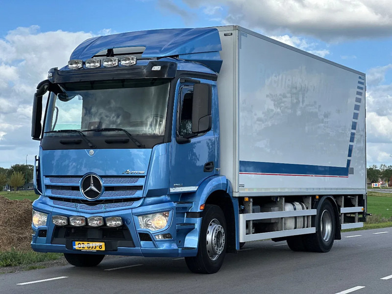 Mercedes-Benz Antos ANTOS 1924L EURO6. 2017. Geisoleerde opbouw 610x244x238 - Autocarro frigorifero: foto 1 Mercedes-Benz Antos ANTOS 1924L EURO6. 2017. Geisoleerde opbouw 610x244x238 - Autocarro frigorifero: foto 1