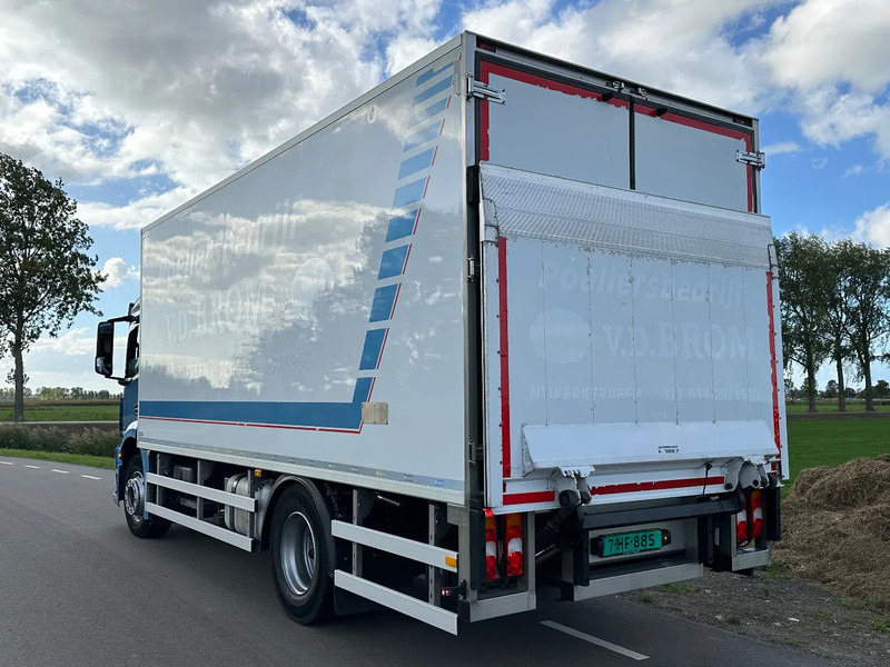 Mercedes-Benz Antos ANTOS 1924L EURO6. 2017. Geisoleerde opbouw 610x244x238 - Autocarro frigorifero: foto 4 Mercedes-Benz Antos ANTOS 1924L EURO6. 2017. Geisoleerde opbouw 610x244x238 - Autocarro frigorifero: foto 4