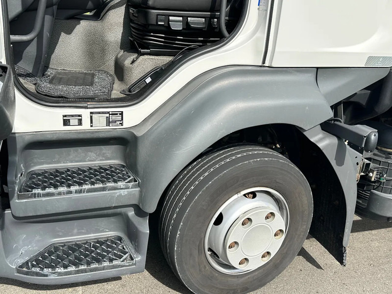 Renault D240.12. EURO6. 11-2021. - Camion centinato: foto 5 Renault D240.12. EURO6. 11-2021. - Camion centinato: foto 5