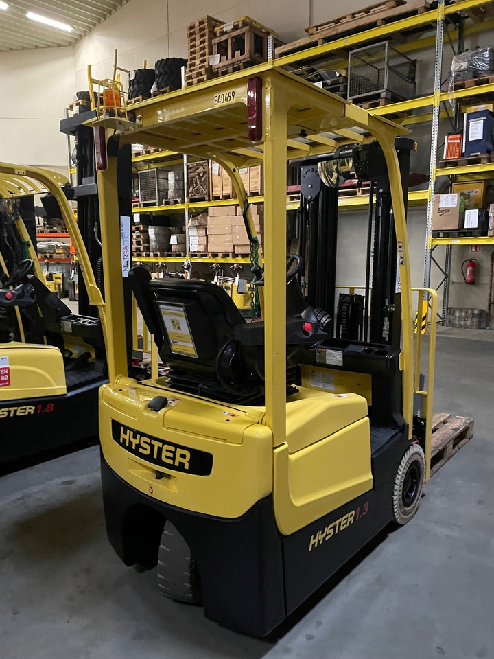 Hyster A1.3XNT - Carrello elevatore elettrico: foto 2 Hyster A1.3XNT - Carrello elevatore elettrico: foto 2