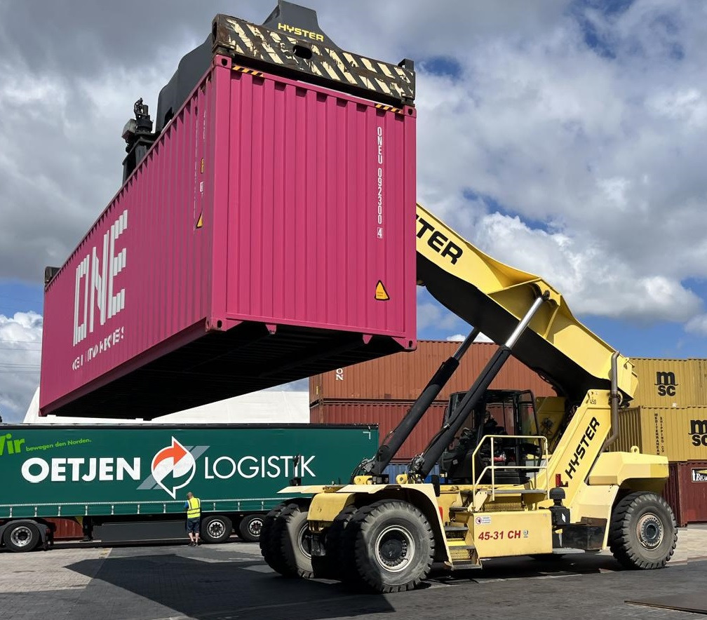 Hyster RS45-31CH - Reach stacker: foto 1 Hyster RS45-31CH - Reach stacker: foto 1