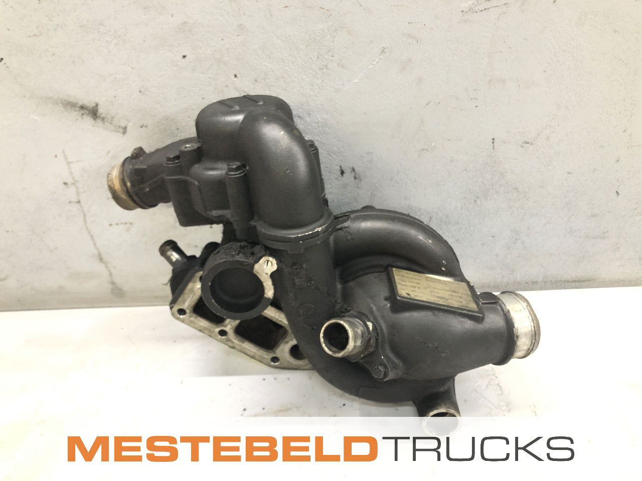 DAF Koelvloeistofpomp XF 105 - Sistema di raffreddamento per Camion: foto 1 DAF Koelvloeistofpomp XF 105 - Sistema di raffreddamento per Camion: foto 1