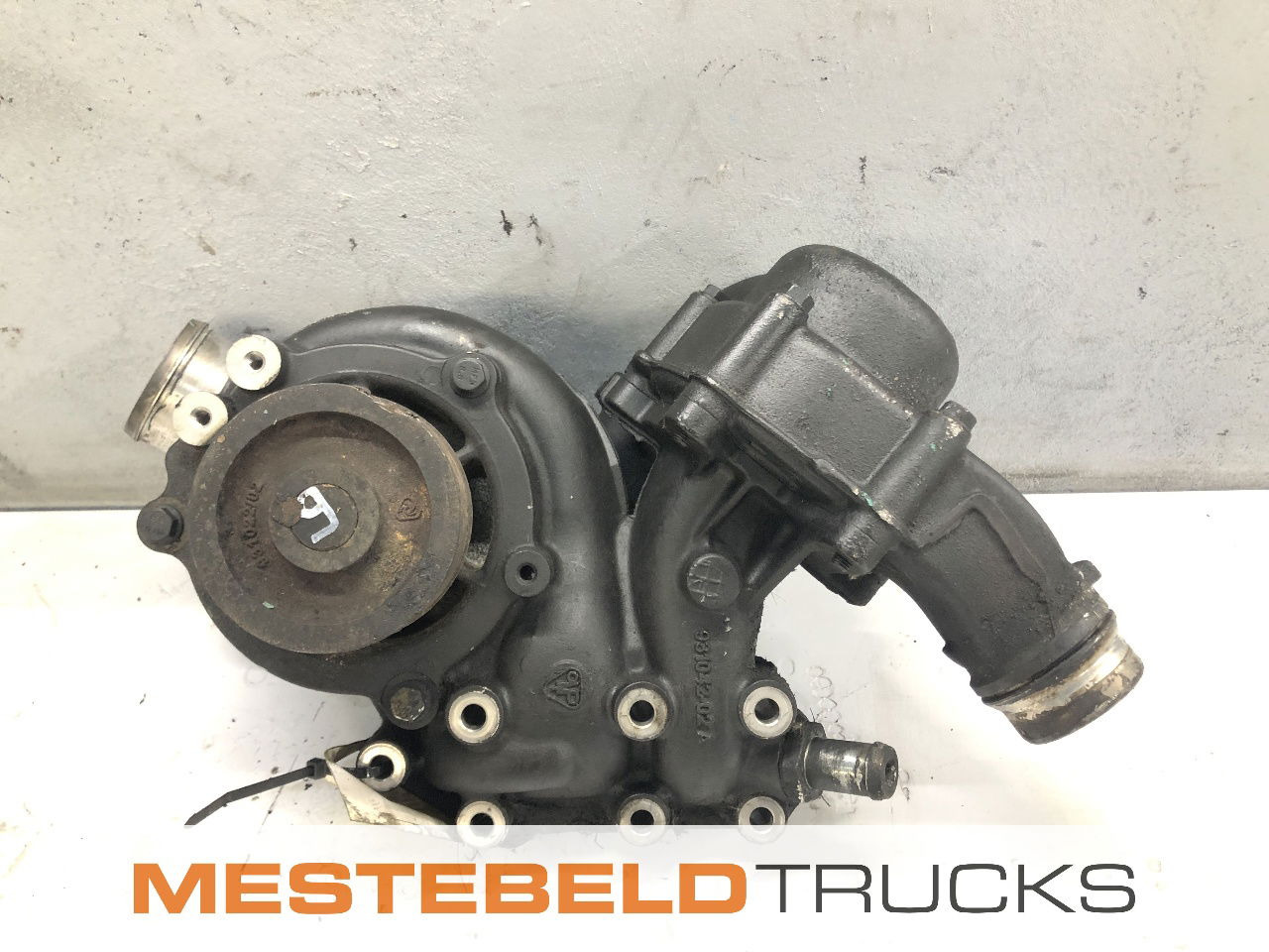 DAF Koelvloeistofpomp XF 105 - Sistema di raffreddamento per Camion: foto 2 DAF Koelvloeistofpomp XF 105 - Sistema di raffreddamento per Camion: foto 2