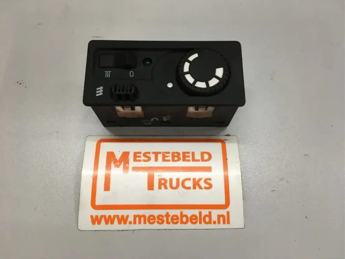 DAF Standkachel regelaar XF95 - Sistema elettrico per Camion: foto 1 DAF Standkachel regelaar XF95 - Sistema elettrico per Camion: foto 1