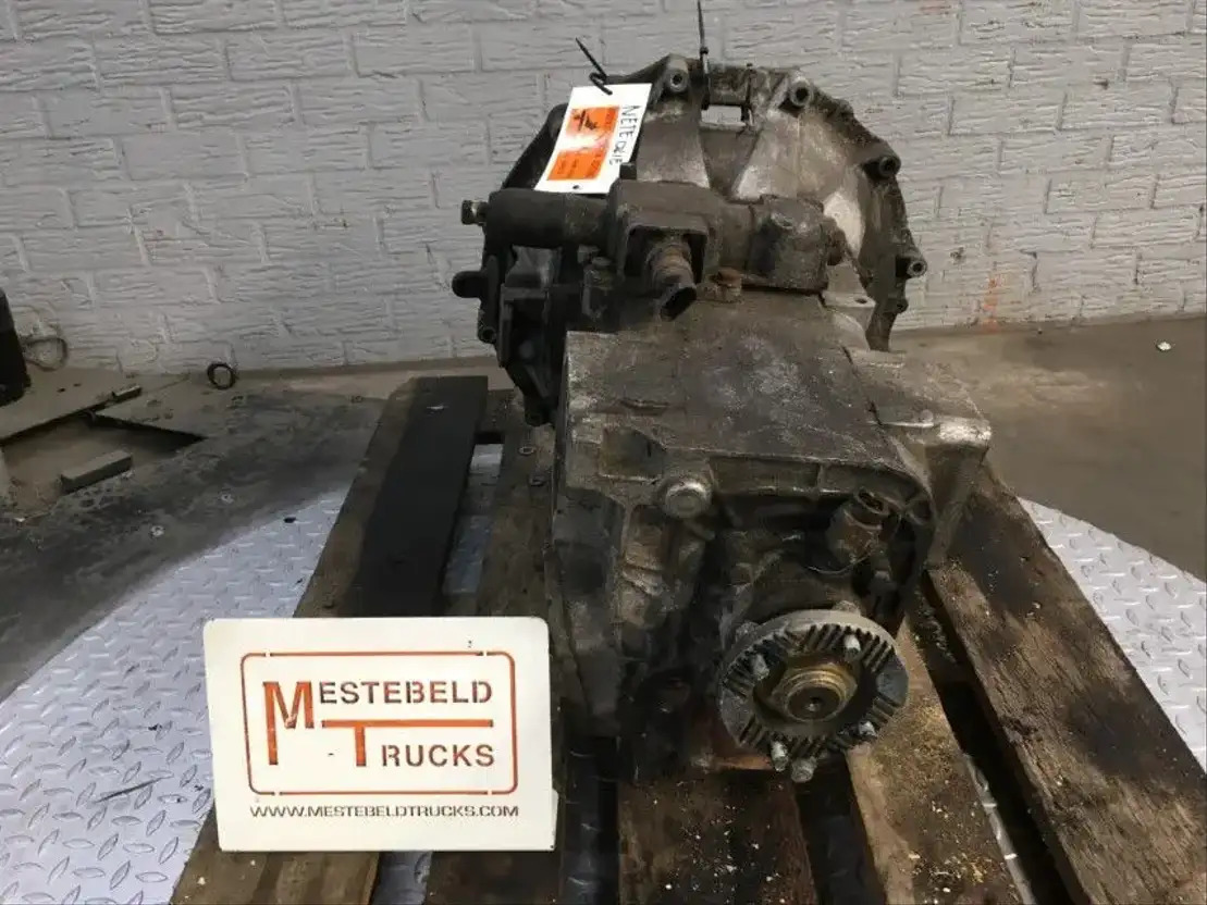 Iveco Versnellingsbak 2855.619G01 - Cambio e ricambi per Camion: foto 2 Iveco Versnellingsbak 2855.619G01 - Cambio e ricambi per Camion: foto 2