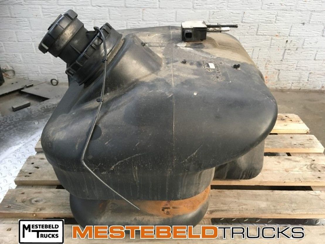 Mercedes-Benz Brandstoftank 120 liter - Sistema di alimentazione per Furgone: foto 2 Mercedes-Benz Brandstoftank 120 liter - Sistema di alimentazione per Furgone: foto 2
