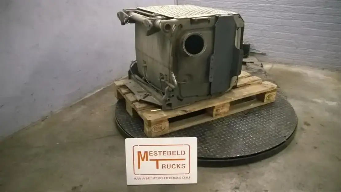 Mercedes-Benz Katalysator 230 L Actros - Impianto di scarico per Camion: foto 1 Mercedes-Benz Katalysator 230 L Actros - Impianto di scarico per Camion: foto 1