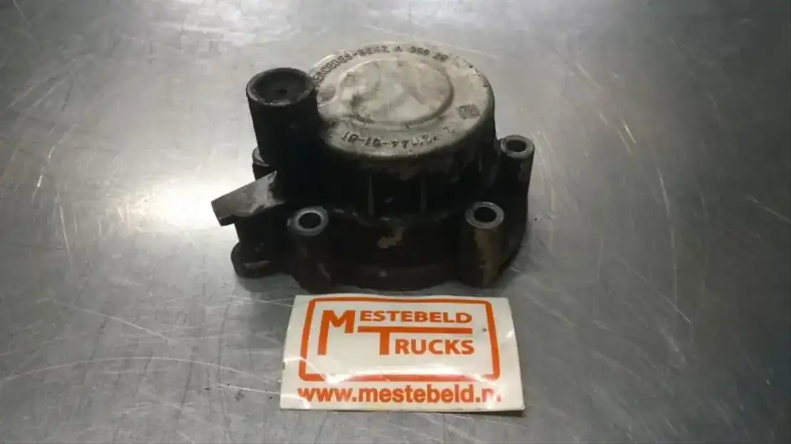 Mercedes-Benz Versnellinsgbakdeksel - Cambio e ricambi per Camion: foto 1 Mercedes-Benz Versnellinsgbakdeksel - Cambio e ricambi per Camion: foto 1