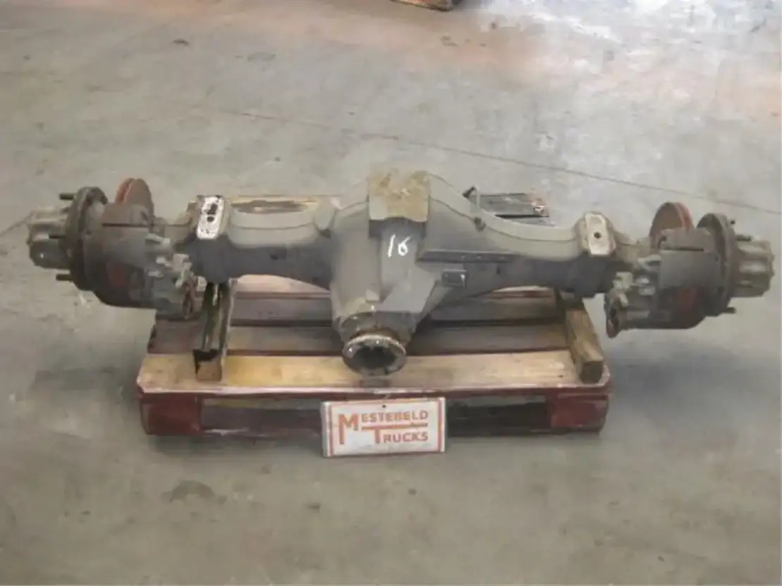 Renault Achteras P920SLA Midlum 180-08 - Asse posteriore per Camion: foto 1 Renault Achteras P920SLA Midlum 180-08 - Asse posteriore per Camion: foto 1