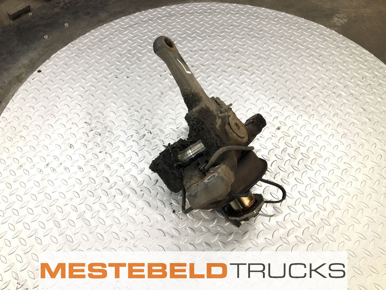 Scania Fusee - Asse anteriore per Camion: foto 1 Scania Fusee - Asse anteriore per Camion: foto 1