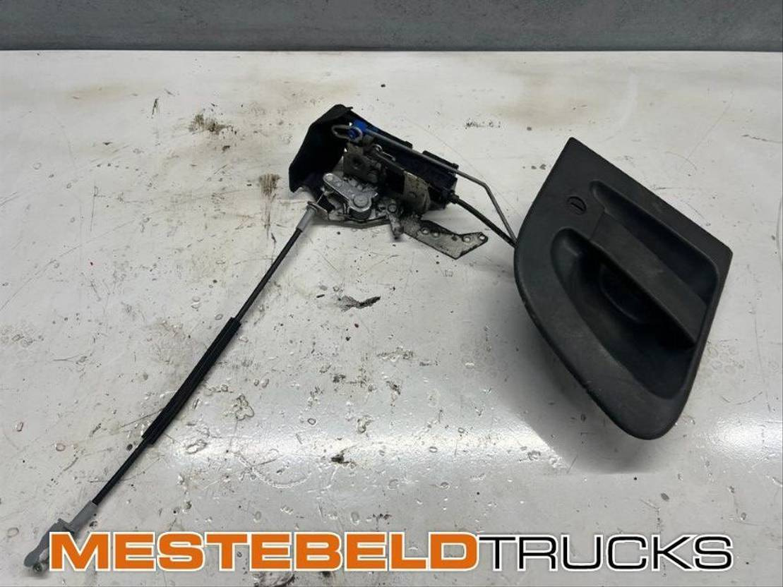 Volvo Deurslot links - Cabina e interni per Camion: foto 1 Volvo Deurslot links - Cabina e interni per Camion: foto 1