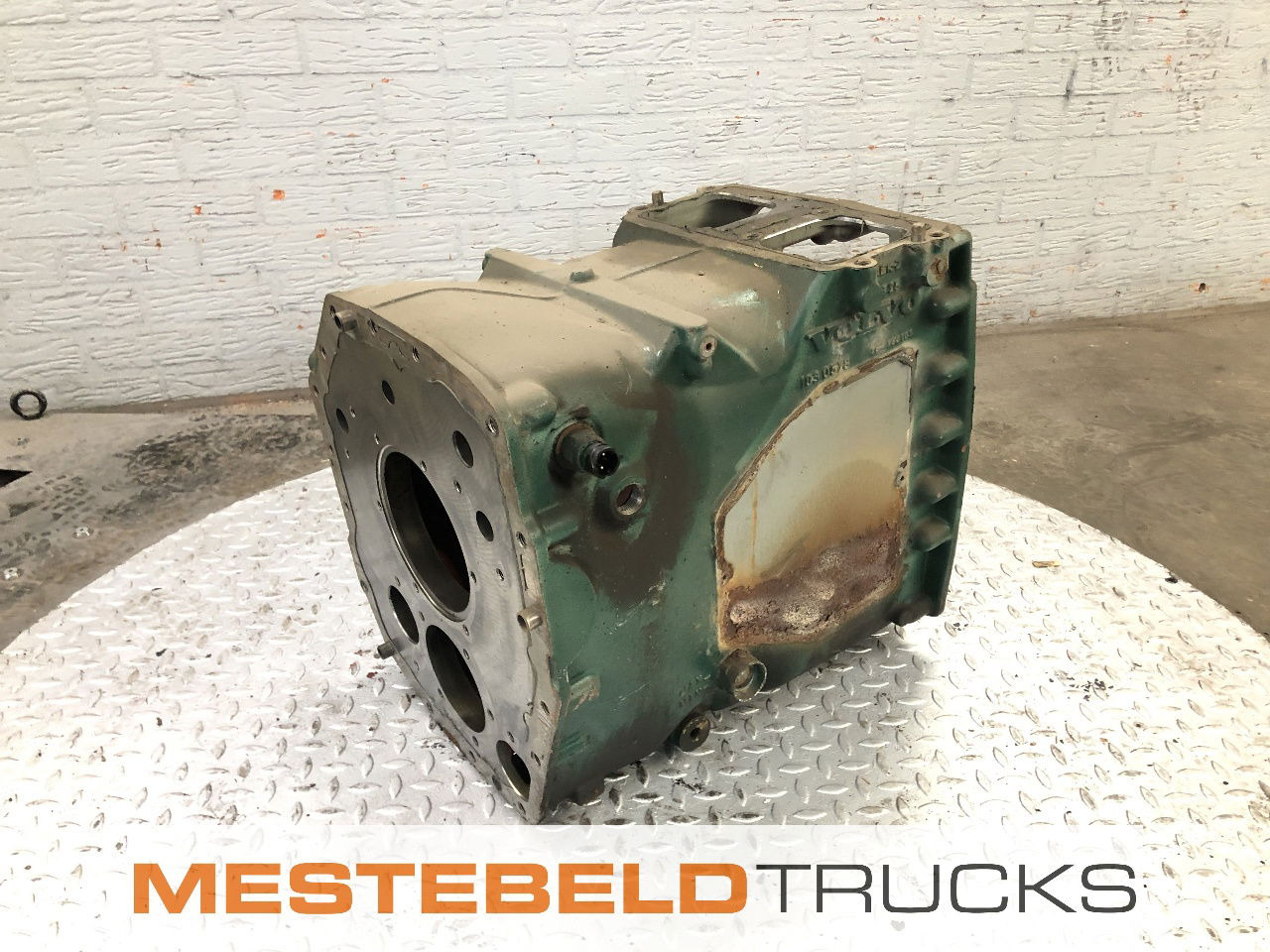 Volvo Huis van hoofdbak FH12 - Cambio e ricambi per Camion: foto 2 Volvo Huis van hoofdbak FH12 - Cambio e ricambi per Camion: foto 2