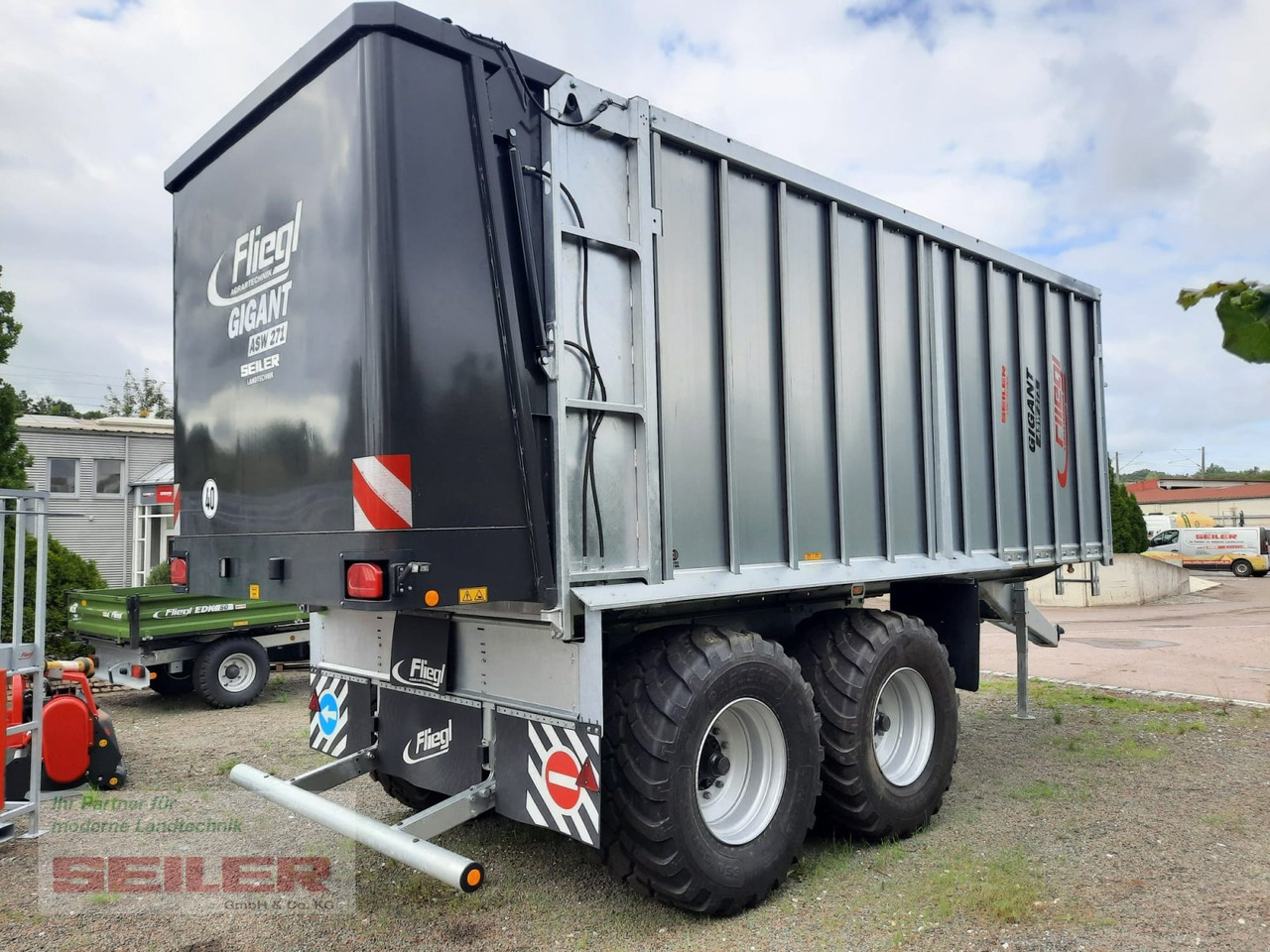Fliegl ASW 271 C FOX "Franken-Renner" 40m³ - Carro autocaricante: foto 3 Fliegl ASW 271 C FOX "Franken-Renner" 40m³ - Carro autocaricante: foto 3