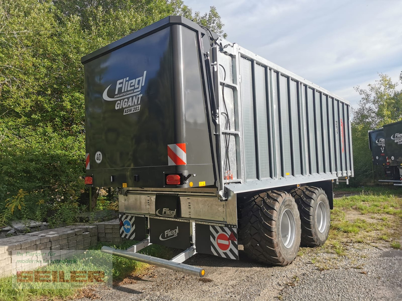 Fliegl ASW 281 GIGANT FOX 45m³ - Carro autocaricante: foto 3 Fliegl ASW 281 GIGANT FOX 45m³ - Carro autocaricante: foto 3