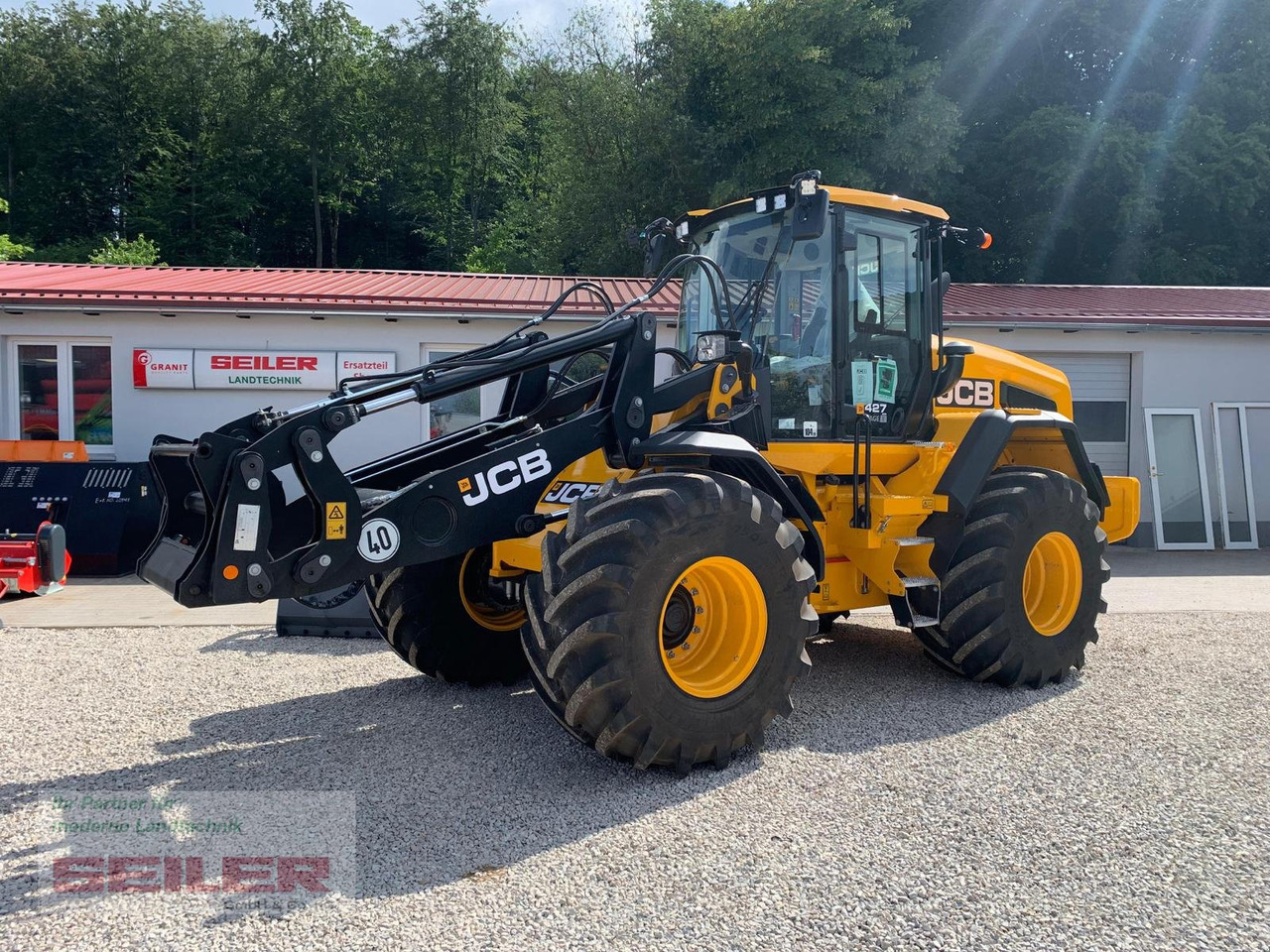 JCB 427 Agri Stage V HighLift - Pala gommata: foto 1 JCB 427 Agri Stage V HighLift - Pala gommata: foto 1