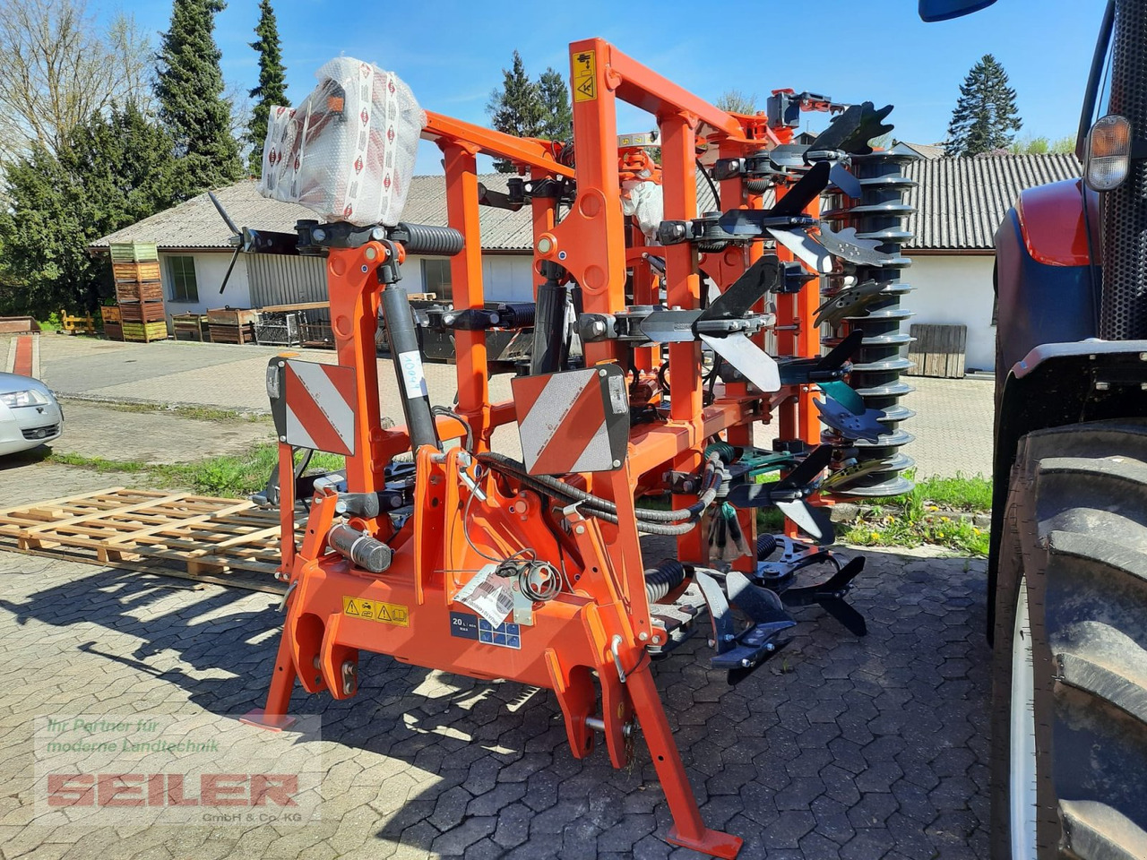 Kuhn Cultimer L 400 R NSM + T-Liner-Walze - Coltivatore: foto 3 Kuhn Cultimer L 400 R NSM + T-Liner-Walze - Coltivatore: foto 3