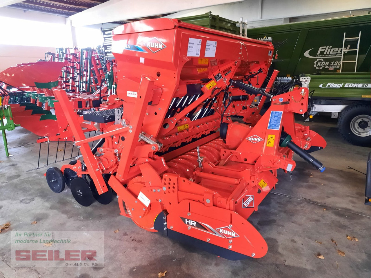 Kuhn HR 304 + Sitera 330-20E - Seminatrice combinata: foto 4 Kuhn HR 304 + Sitera 330-20E - Seminatrice combinata: foto 4