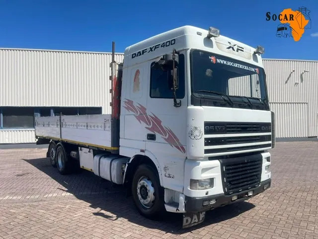 DAF XF 95 8 Tires (6x2) euro 2 - Autocarro con pianale/ Cassone fisso: foto 1 DAF XF 95 8 Tires (6x2) euro 2 - Autocarro con pianale/ Cassone fisso: foto 1