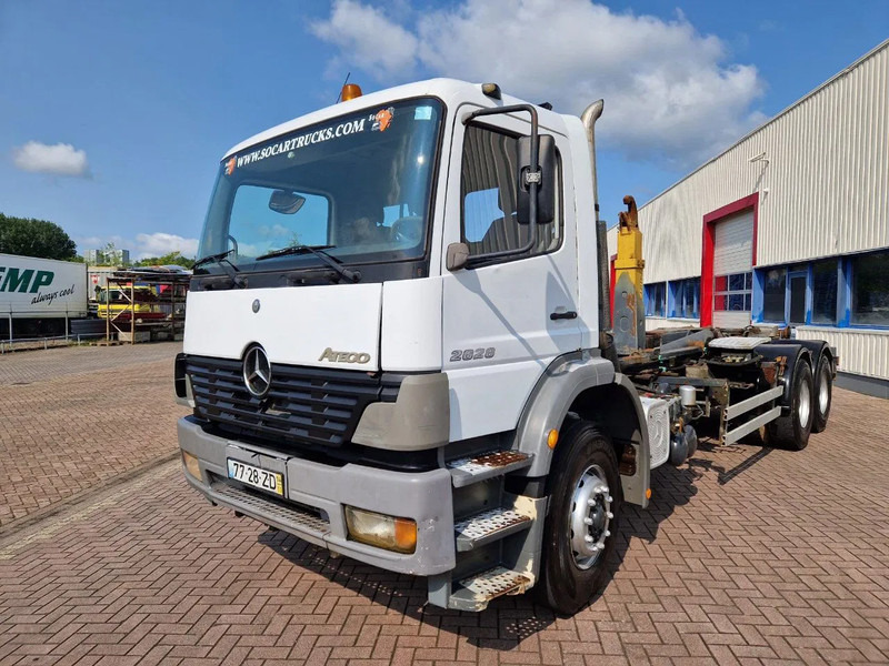 Mercedes-Benz Atego 2628 6x4 Euro 3 Manual Gear full steel suspension - Autocarro scarrabile: foto 2 Mercedes-Benz Atego 2628 6x4 Euro 3 Manual Gear full steel suspension - Autocarro scarrabile: foto 2