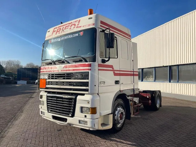 DAF XF 95.430 Manual-Gear Euro 3 - Trattore stradale: foto 3 DAF XF 95.430 Manual-Gear Euro 3 - Trattore stradale: foto 3