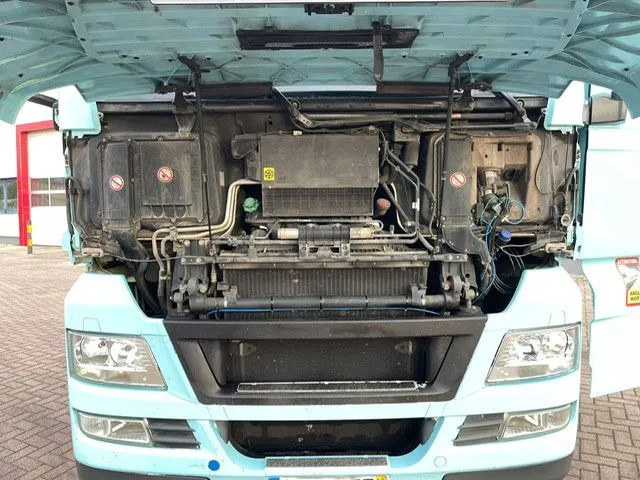 MAN TGX 18.480 Euro 5 Retarder 2 Tanks - Trattore stradale: foto 3 MAN TGX 18.480 Euro 5 Retarder 2 Tanks - Trattore stradale: foto 3