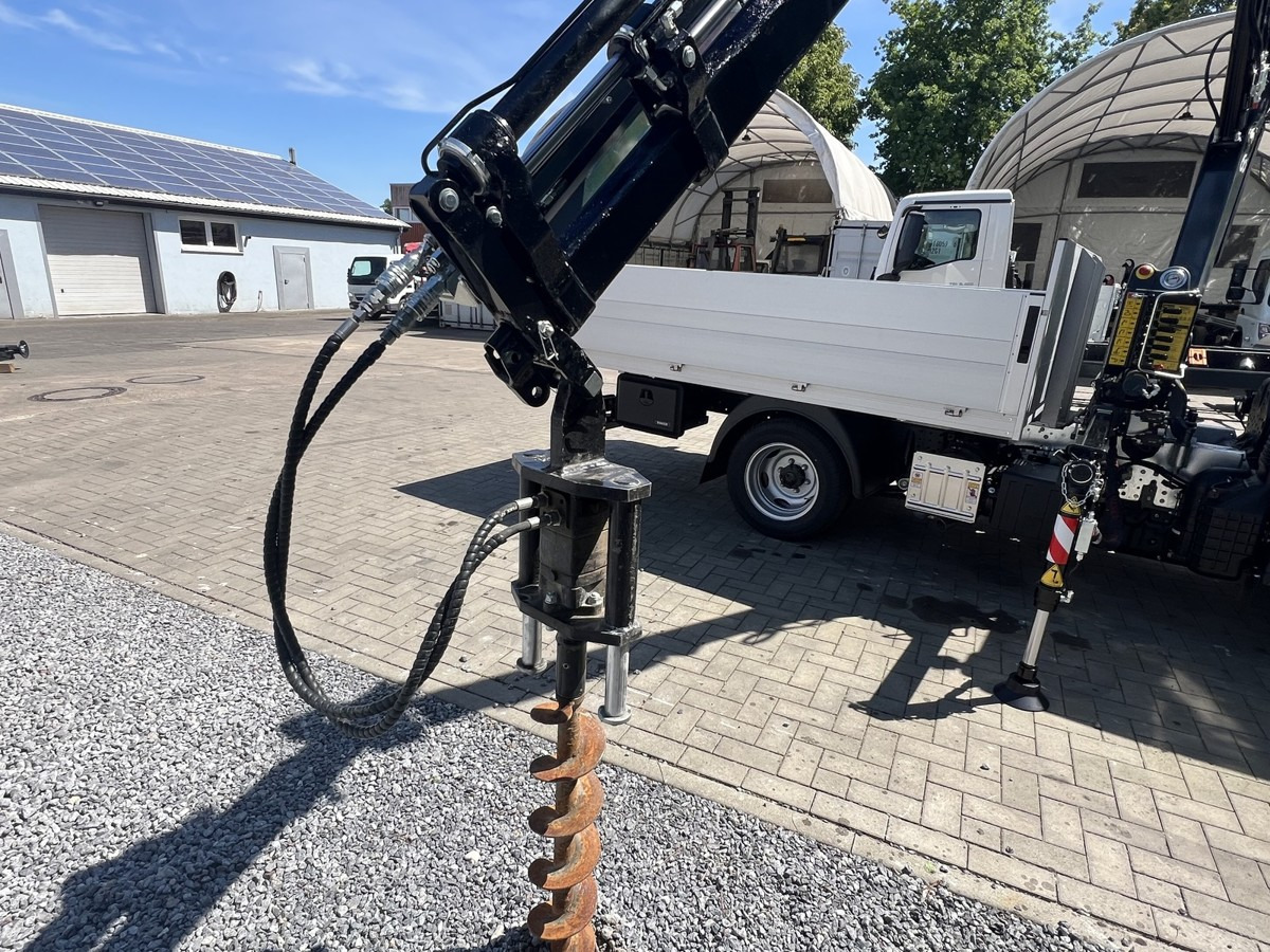 FUSO 3S15 Alu Pritsche 2.80m Ladekran Bohrgerät - Furgone con cassone fisso: foto 3 FUSO 3S15 Alu Pritsche 2.80m Ladekran Bohrgerät - Furgone con cassone fisso: foto 3