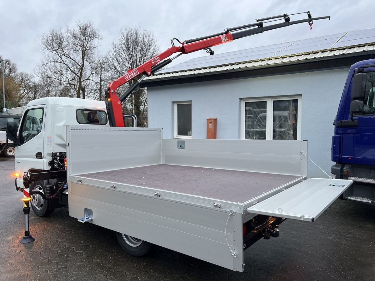 FUSO 3S15 Alu Pritsche 2.80m Ladekran Funk! - Furgone con cassone fisso: foto 1 FUSO 3S15 Alu Pritsche 2.80m Ladekran Funk! - Furgone con cassone fisso: foto 1