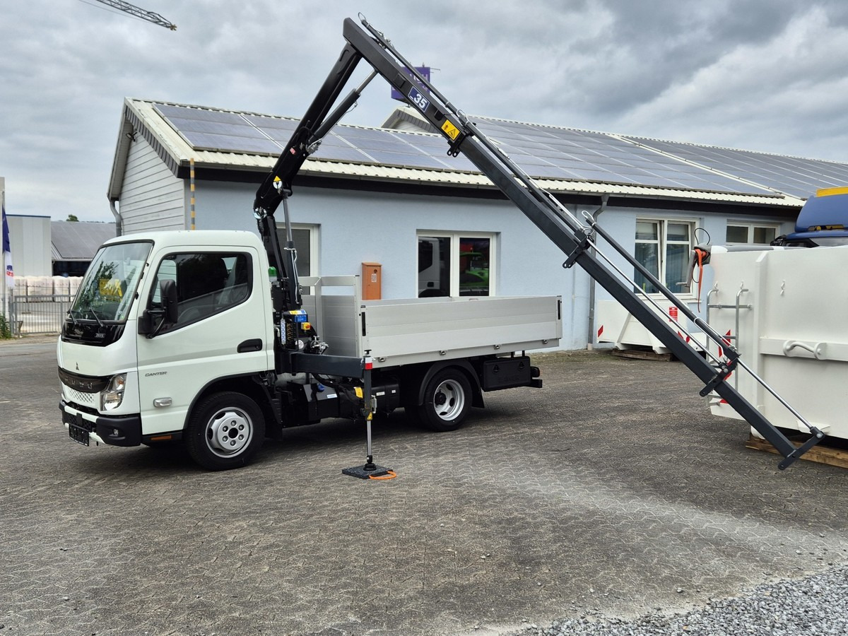 FUSO 3S15 Alu Pritsche 2.80m Ladekran - Furgone con cassone fisso: foto 1 FUSO 3S15 Alu Pritsche 2.80m Ladekran - Furgone con cassone fisso: foto 1