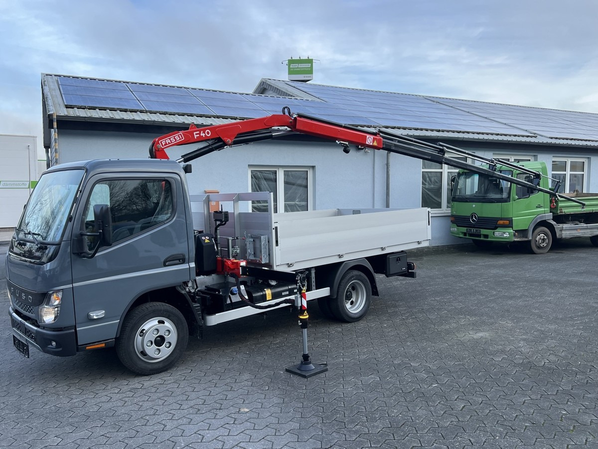FUSO 6S15 Pritsche 3.0m Kran 4xhydr. Funk! - Camion con gru, Autocarro con pianale/ Cassone fisso: foto 2 FUSO 6S15 Pritsche 3.0m Kran 4xhydr. Funk! - Camion con gru, Autocarro con pianale/ Cassone fisso: foto 2