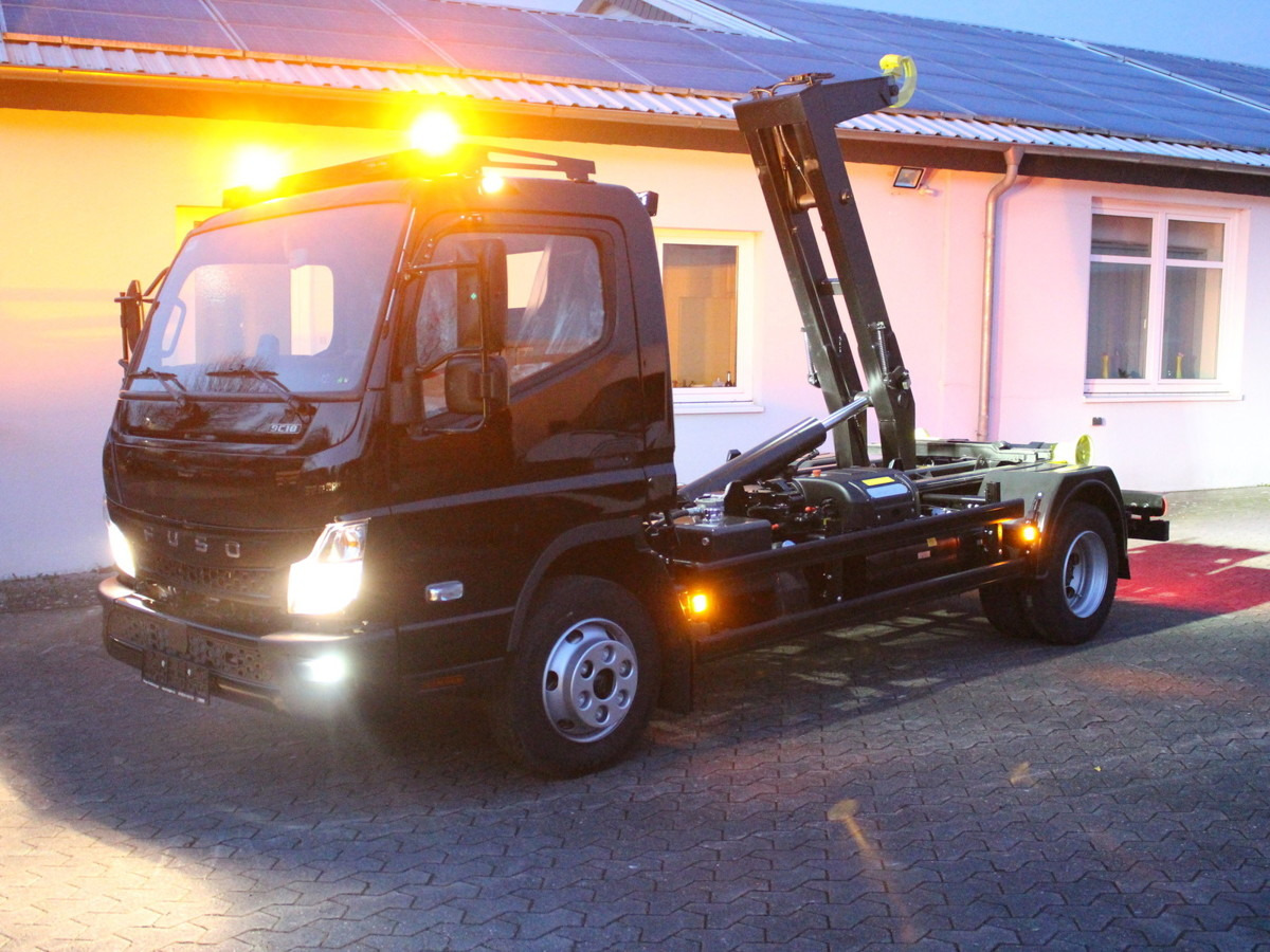 FUSO Canter FUSO 9C18 Duonic City Abrollkipper Black - Autocarro scarrabile, Camion con gru: foto 2 FUSO Canter FUSO 9C18 Duonic City Abrollkipper Black - Autocarro scarrabile, Camion con gru: foto 2