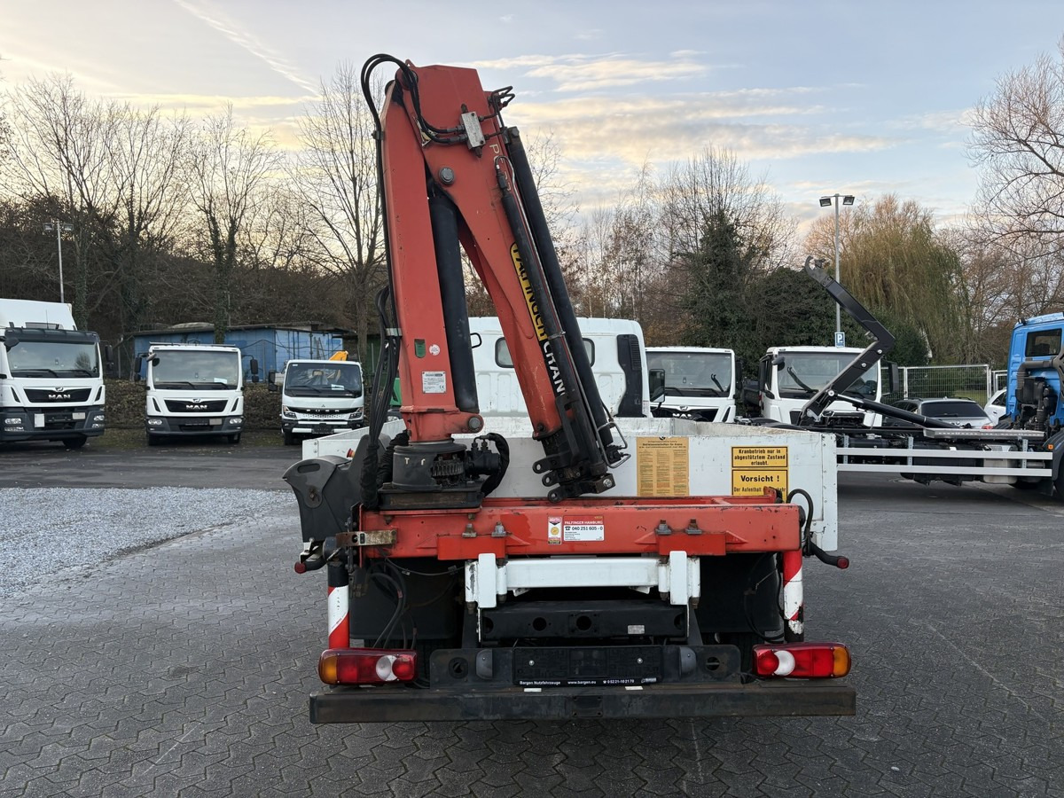 FUSO FUSO 7C18 Canter Pritsche 3.8m Kran 2x hydr. - Furgone con cassone fisso: foto 5 FUSO FUSO 7C18 Canter Pritsche 3.8m Kran 2x hydr. - Furgone con cassone fisso: foto 5