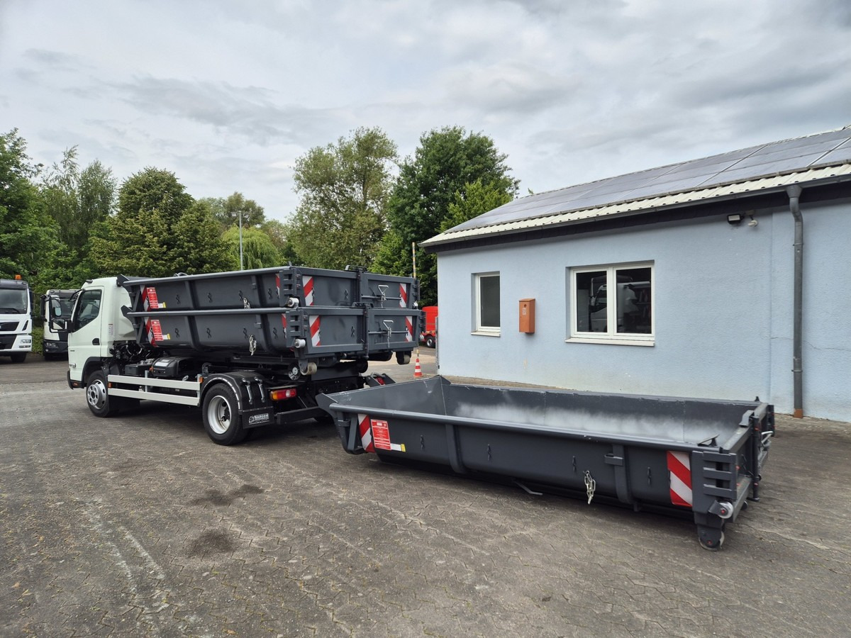 FUSO FUSO 9C18 40km/h City Abrollkipper WLF Swiss CH - Autocarro scarrabile: foto 3 FUSO FUSO 9C18 40km/h City Abrollkipper WLF Swiss CH - Autocarro scarrabile: foto 3