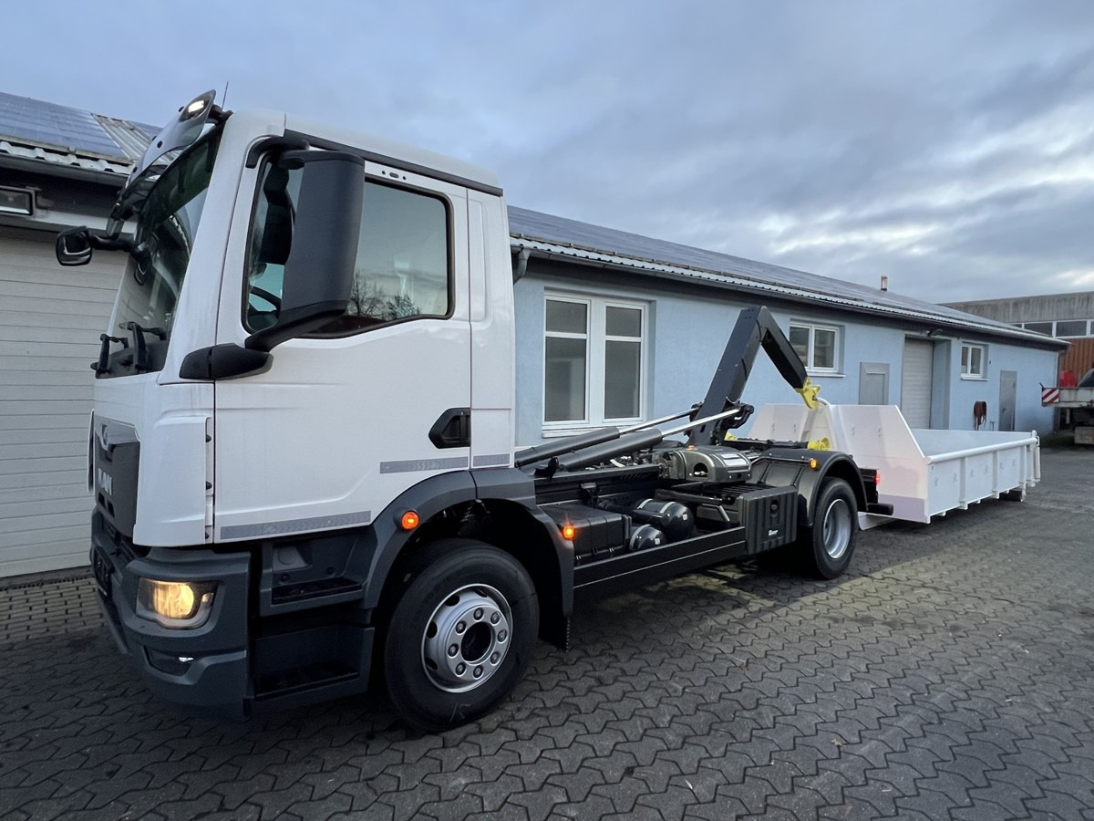 MAN TGM 15.290 BL Abrollkipper PowerMatic Standheiz. - Autocarro scarrabile: foto 5 MAN TGM 15.290 BL Abrollkipper PowerMatic Standheiz. - Autocarro scarrabile: foto 5