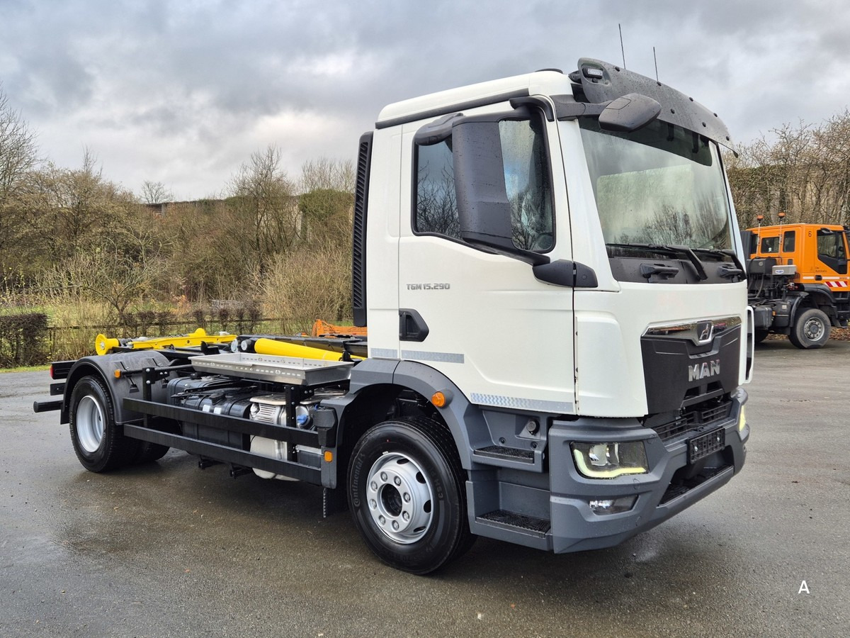 MAN TGM 15.290 BL Abrollkipper PowerMatic Standheiz. - Autocarro scarrabile: foto 2 MAN TGM 15.290 BL Abrollkipper PowerMatic Standheiz. - Autocarro scarrabile: foto 2