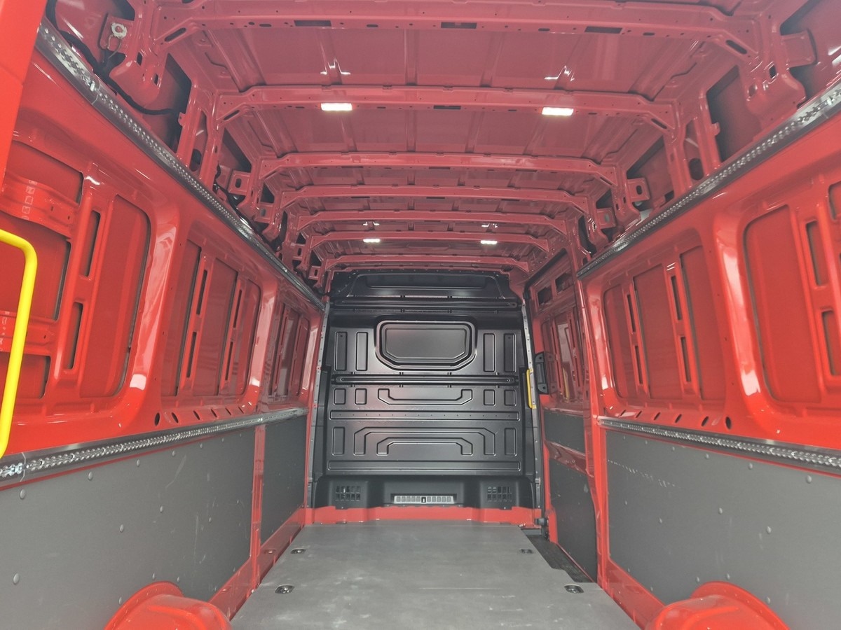 Furgone chiuso VW Crafter 35 Maxi L4H3 1Hand PDC Kamera: foto 10