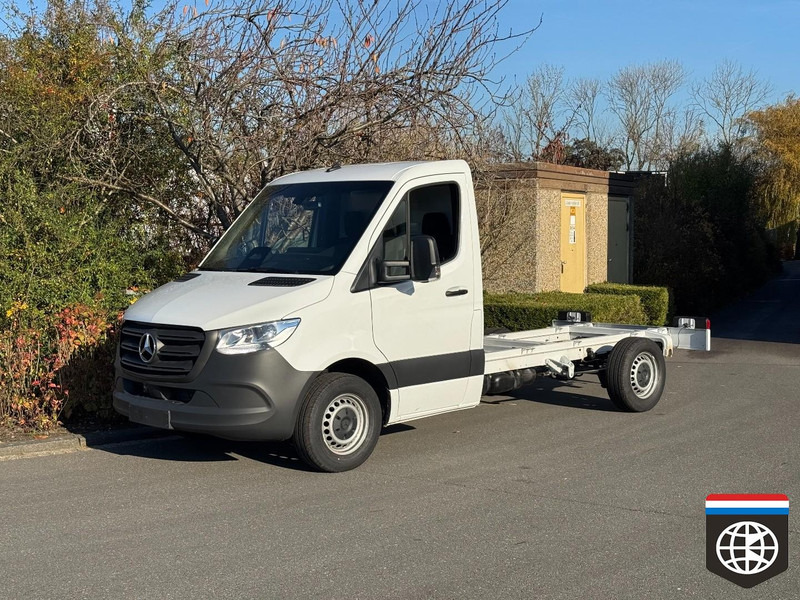 Mercedes-Benz Sprinter 315 CDi CHASSIS WB 3670 - AUTOMAAT NAVIGATIE *** BPM VRIJ !! - Furgone: foto 1 Mercedes-Benz Sprinter 315 CDi CHASSIS WB 3670 - AUTOMAAT NAVIGATIE *** BPM VRIJ !! - Furgone: foto 1