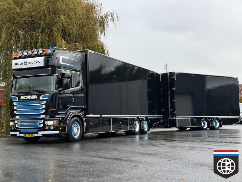 Scania R 500 B 6X2*4 FULL SET - HOLLAND SHOW TRUCK - 2X TAIL LIFT - CONCOURSTAAT - MANUAL - Autocarro frigorifero: foto 2 Scania R 500 B 6X2*4 FULL SET - HOLLAND SHOW TRUCK - 2X TAIL LIFT - CONCOURSTAAT - MANUAL - Autocarro frigorifero: foto 2