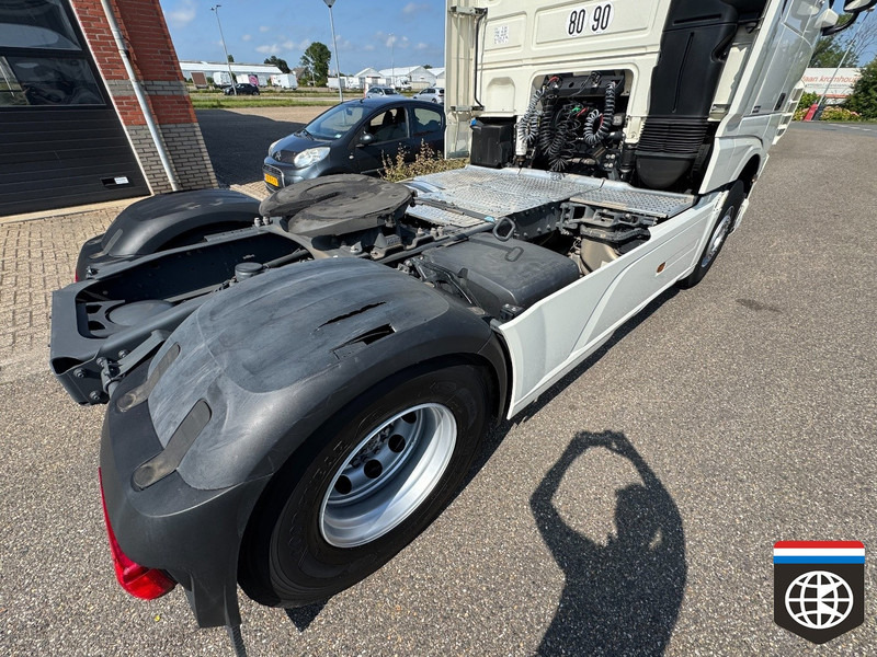 DAF XF 530 FT RETARDER - EURO 6 D - NIGHT A/C - FULL SPOILER - Trattore stradale: foto 5 DAF XF 530 FT RETARDER - EURO 6 D - NIGHT A/C - FULL SPOILER - Trattore stradale: foto 5