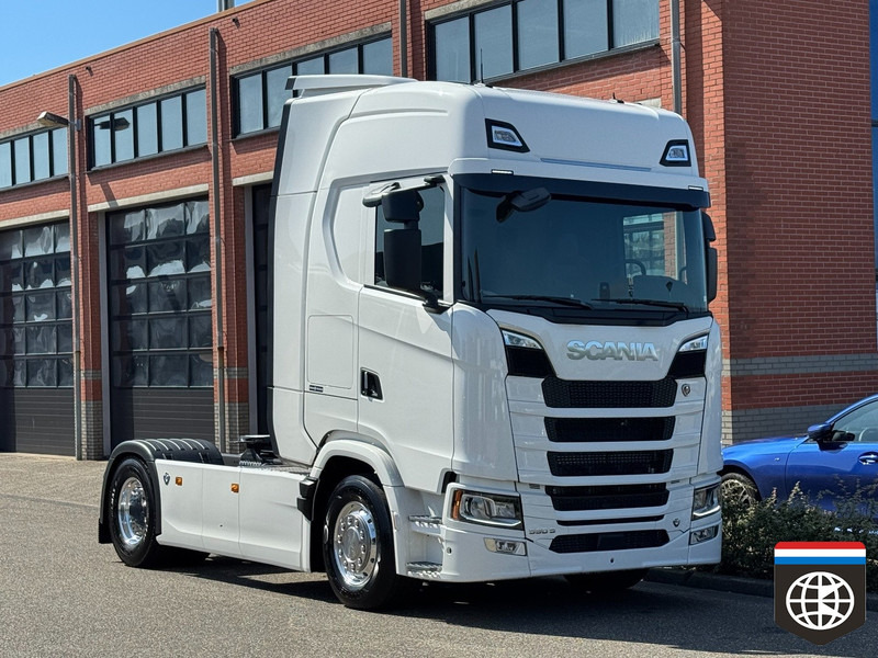 Scania 590 S DOUBLE PTO - FULL SPOILER - NEW - Trattore stradale: foto 3 Scania 590 S DOUBLE PTO - FULL SPOILER - NEW - Trattore stradale: foto 3