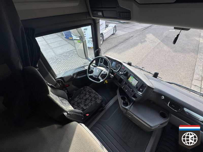 Scania R450 euro 6 D - Retarder - Night A/C - CLEAN TRUCK - full spoiler - Trattore stradale: foto 3 Scania R450 euro 6 D - Retarder - Night A/C - CLEAN TRUCK - full spoiler - Trattore stradale: foto 3