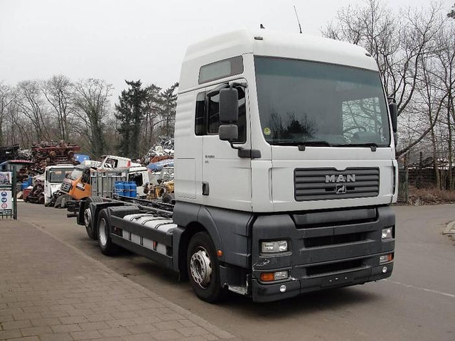 MAN 26.460 6X2 - Autocarro telaio: foto 3 MAN 26.460 6X2 - Autocarro telaio: foto 3