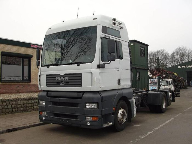 MAN 26.460 6X2 - Autocarro telaio: foto 1 MAN 26.460 6X2 - Autocarro telaio: foto 1