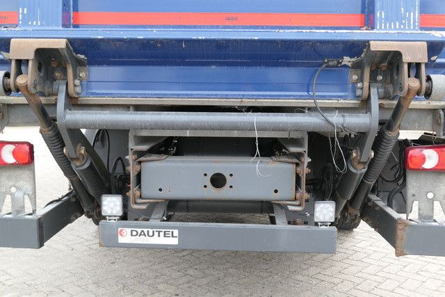 DAF LF 220 FA/6,10 m. lang/Carrier Supra 550/Luftfed - Autocarro frigorifero: foto 5 DAF LF 220 FA/6,10 m. lang/Carrier Supra 550/Luftfed - Autocarro frigorifero: foto 5