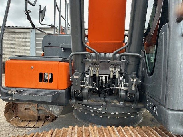 Doosan DX 255 LC-5/Schnellwechsel System/Rototilt R8 - Escavatore cingolato: foto 4 Doosan DX 255 LC-5/Schnellwechsel System/Rototilt R8 - Escavatore cingolato: foto 4