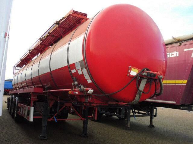 Kässbohrer Isoliert, Chemie, V2A, 32m³,Kompresor,Alu-Felgen - Semirimorchio cisterna: foto 2 Kässbohrer Isoliert, Chemie, V2A, 32m³,Kompresor,Alu-Felgen - Semirimorchio cisterna: foto 2