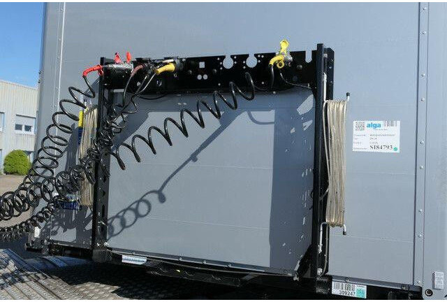 Kögel SN 24, Palettengasten, Luft-Lift, BPW, Edscha - Semirimorchio centinato: foto 5 Kögel SN 24, Palettengasten, Luft-Lift, BPW, Edscha - Semirimorchio centinato: foto 5