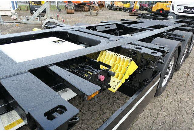Krone SD, Alle Container, Thermo King , Alu-Felgen,BPW - Semirimorchio pianale ribassato: foto 5 Krone SD, Alle Container, Thermo King , Alu-Felgen,BPW - Semirimorchio pianale ribassato: foto 5