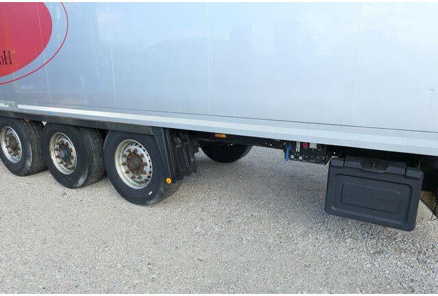 Krone SD, Isoliert, Luft-Lift, BPW, Scheibenbremse - Semirimorchio furgonato: foto 5 Krone SD, Isoliert, Luft-Lift, BPW, Scheibenbremse - Semirimorchio furgonato: foto 5
